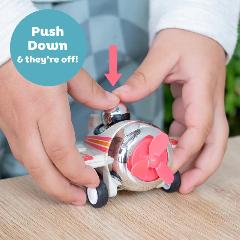 Avion roulant mécanique orange