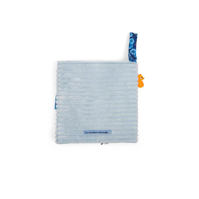 Livre tissu d'activités - Les aventures de Paulie 