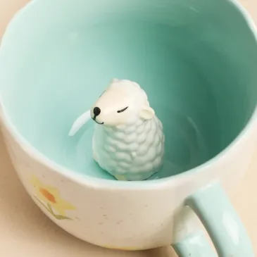 Mug à fleurs - mouton à l'intérieur