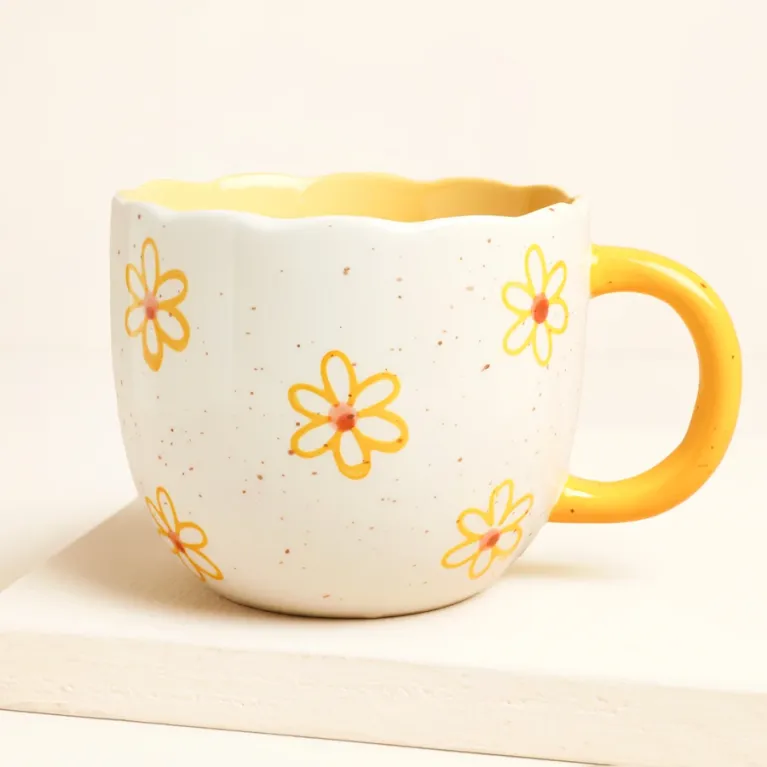 Mug avec highland au fond