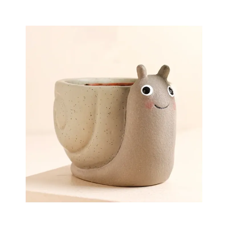 Petit pot de plante - escargot