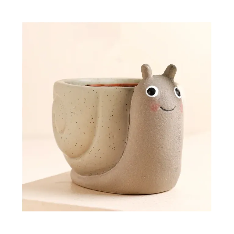 Petit pot de plante - escargot