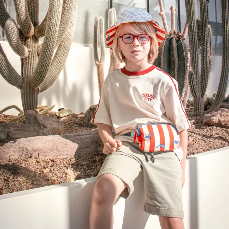 Banane - Requin - Rayures blanche et rouge